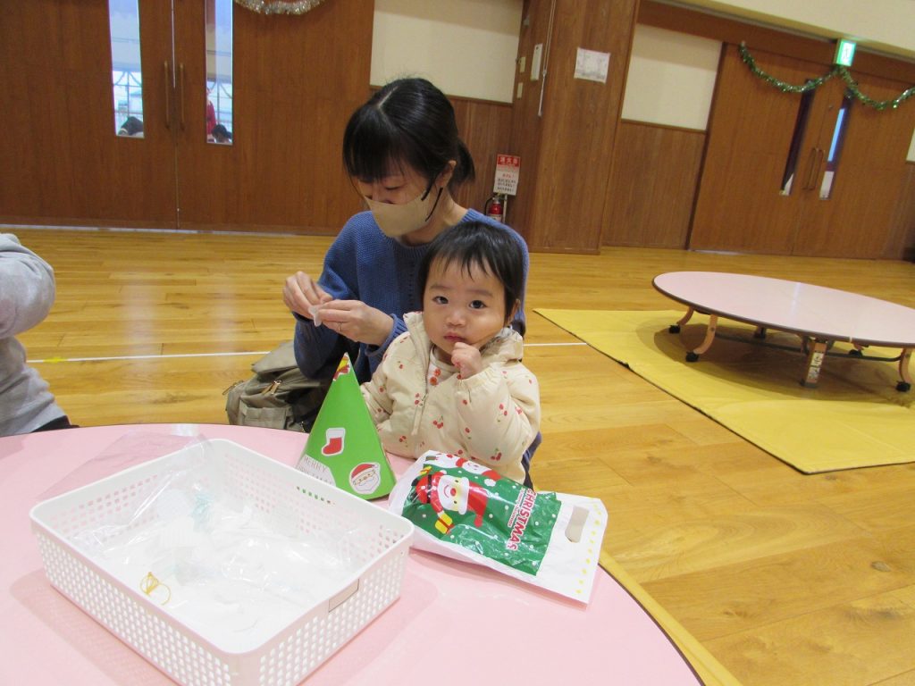 １２月園開放「ぴよぴよ広場　親子でクリスマス会」