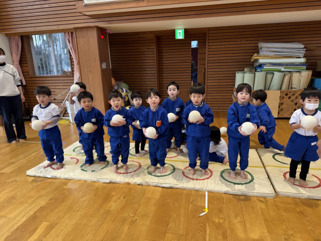 ☆体育教室　ボール遊び☆