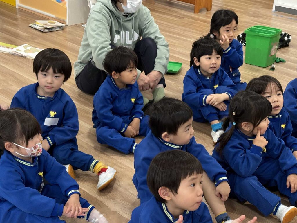 ☆絵本の読み聞かせ☆